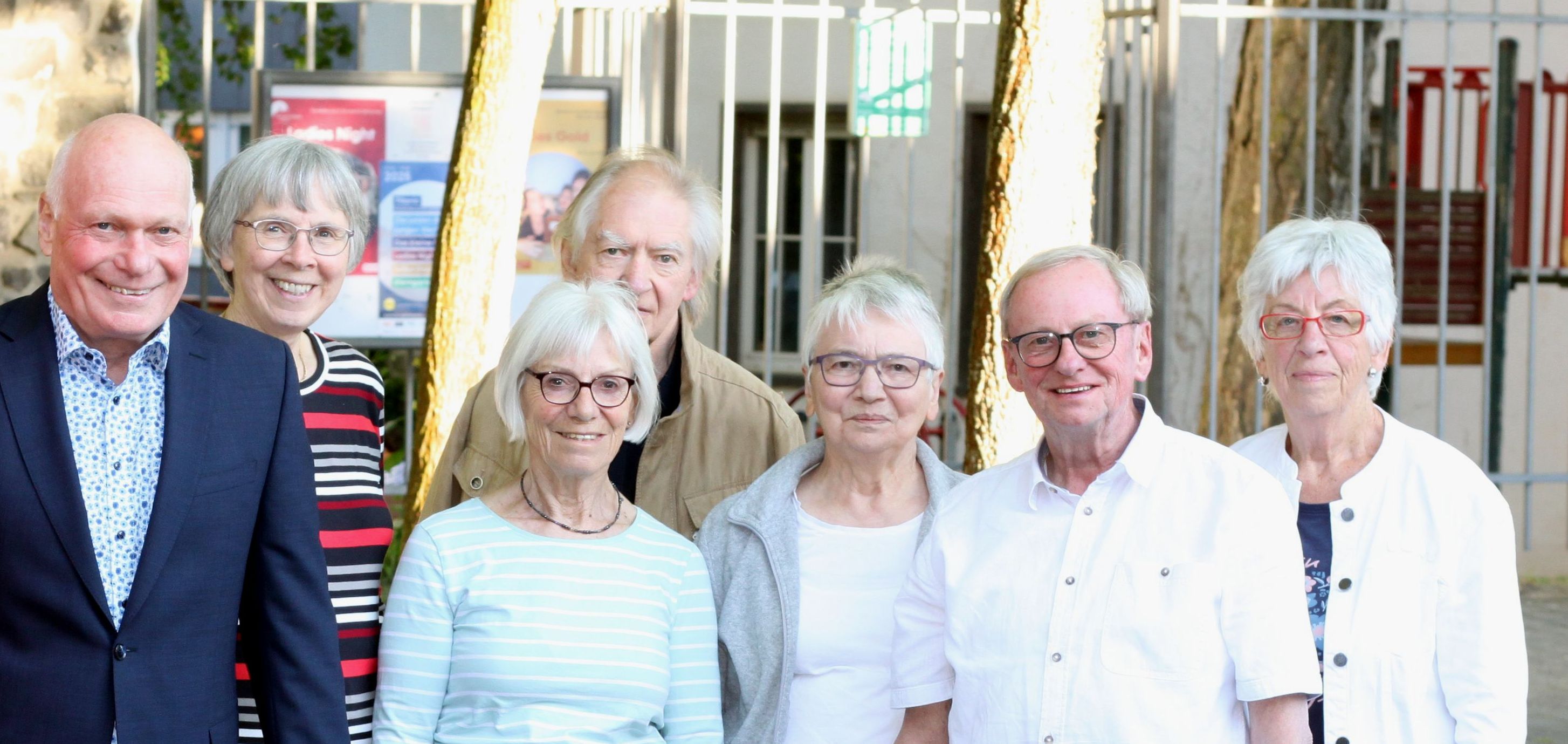 Von links nach rechts: P. Leonard, G. Kohlhaas, R. Sundermeyer, A. Schweitzer, M. Novicki, H. Viehmann, R. Neumann